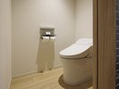 バスルーム:バス・トイレが別となっており、朝のおでかけ準備も時間を有効に使えます。