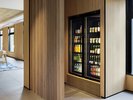 マーケットプレイス:地域の特産品、ちょっとしたお夜食やスナック菓子等の軽食もご用意致しております。