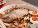 彩華ラーメン(ホテルから車で11分):天理のご当地ラーメン。ピリッと辛さの中に野菜の旨味と甘みが融合