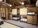 ファミリーデラックスルーム:2段ベッドは、江戸時代に宿場町として栄えた地らしく「駕籠(かご)」