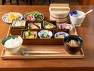 朝食の一例※イメージ