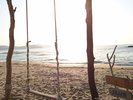 夕日の名所で、丹後を代表する美しい夕景は旅人の心を癒してくれます。当館より車で約45分