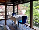 「大正館芳泉」 2階「金本楼」 ご夕食のー部とご朝食の洋定食をご用意しております