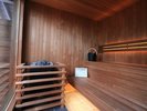【貸切サウナ】木のぬくもりに包まれたサウナ室で心地よく汗を流し、ととのう時間をお楽しみいただけます。