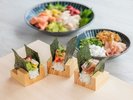 4階 ザ・テラス ご褒美おむすびキッチンでは、お好きな日替わり具材4種からお選びいただけます。