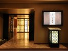 34階 神戸なだ万。夜は神戸の街の光輝く夜景とともに、洗練された味わいをお楽しみください。