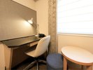 モデレートシングルルーム(広さ18u/ベッド150p/テレビ40インチ/ユニットバス)