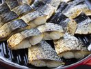 �w�Ă����ăp���Ƃ���������؂̒����͂�x���R���Z�v�g�ɁA��؂̖{���̔��������������o�������H�����p��
