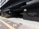 外観1階駐車場側エントランス