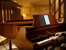 【館内】ピアノの生演奏もお楽しみください
