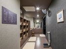【女性大浴場脱衣場】ご利用時間⇒15:00〜2:00、5:00〜10:00