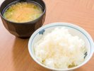 【朝食イメージ】ご飯とお味噌汁