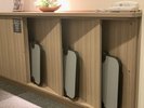 【ズボンプレッサー】各階の廊下にご用意しております。