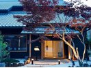 日本料理kappou KOMAミシュラン三ツ星店で修業を積んだ料理長が織りなす一皿をお楽しみください
