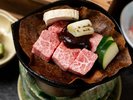 飛騨牛の朴葉味噌ステーキ(飛騨牛料理一例)