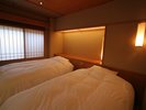 和室8畳+4畳ベッドルーム「若葉」