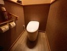 メゾネットは上下階に計2つ最新トイレが付いてます