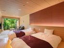 【和洋ツイン半露天付/一例】庭園付きのお部屋で、萩の情緒を感じながらごゆるりとお過ごしください。