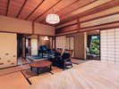 【指月】のびやかさと上質感が同居した空間は、格別の落ち着きを醸し出します。