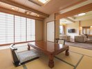 *【プレミアムルーム (特別室)201号室】ご家族やお友達とのグループ旅行に最適な広々としたお部屋