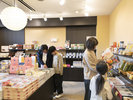 *売店スペースも十分にございますので、お土産など御覧になってください