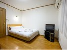 【全室フランスベットセミダブル】