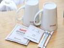 ドリップコーヒー・煎茶(お客様ご自身でアメニティバーからお取りくださいませ。)
