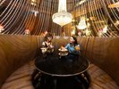 周辺観光│古城の国のアリス(徒歩で約16分)