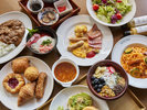 地元食材を使用した和洋約70種類以上の朝食ビュッフェ