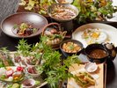 夕食には創作和懐石をご用意いたします。