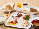 【朝食無料サービス】和洋折衷のブッフェ形式。3F朝食コーナーにて朝6:30〜9:30(最終入場9:15)まで。