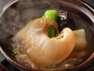 【夕食イメージ】ふかひれと胡麻豆腐を合わせ、滋味深い貝の出汁で楽しむ「ふかひれ利休鍋」