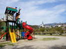 荒神山公園遊具とたつのパークホテル