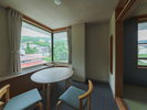 【和室角部屋46u・12.5畳・定員6名】各階の角部屋に位置し、蔵王の景色を漫喫するバス付きの和室