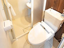 ・【コテージ】温水洗浄便座付トイレを完備。快適にご利用いただけます