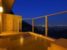 さえぎるものの何もない、手の届くような夜景はあなただけのもの