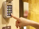 【女性】入口セキュリティ