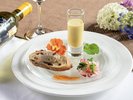・<ディナー一例>Kunugi's kitchen gardenの無農薬野菜やハーブを使った前菜