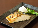 メイン料理例:魚(仕入れ状況により内容が変更となる場合がございます。)