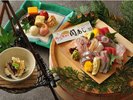 日によって関アジ・関サバのほか、旬の恵みをふんだんに取り入れた会席料理をご用意します。