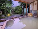 ◆夕暮れ時の露天風呂