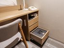 シンプルな内装でスッキリとした空間