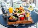 【SKY BAR AUGUST MOON】料理イメージ