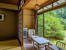 【松月亭/旧館和室】昔ながらの木造建築が、どこか懐かしさを感じさせるお部屋。