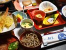 【いろどり御膳】出雲の恵みを品よく盛り込んだ御膳です