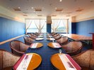ラウンジ(イス・テーブル席)30名様位 ご宴会ご利用いただけます