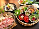 山の恵み豊富な群馬水上。その旬の地産食材をふんだんに使ったお料理をお楽しみ頂けます。