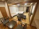 10畳和室で簡易ベッド使用。(一例)