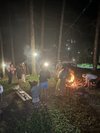 夏の夜のキャンプファイヤー