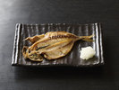 焼きたて あじの干物 その場でご注文ごとに焼き上げる、ホクホクのアジの干物。